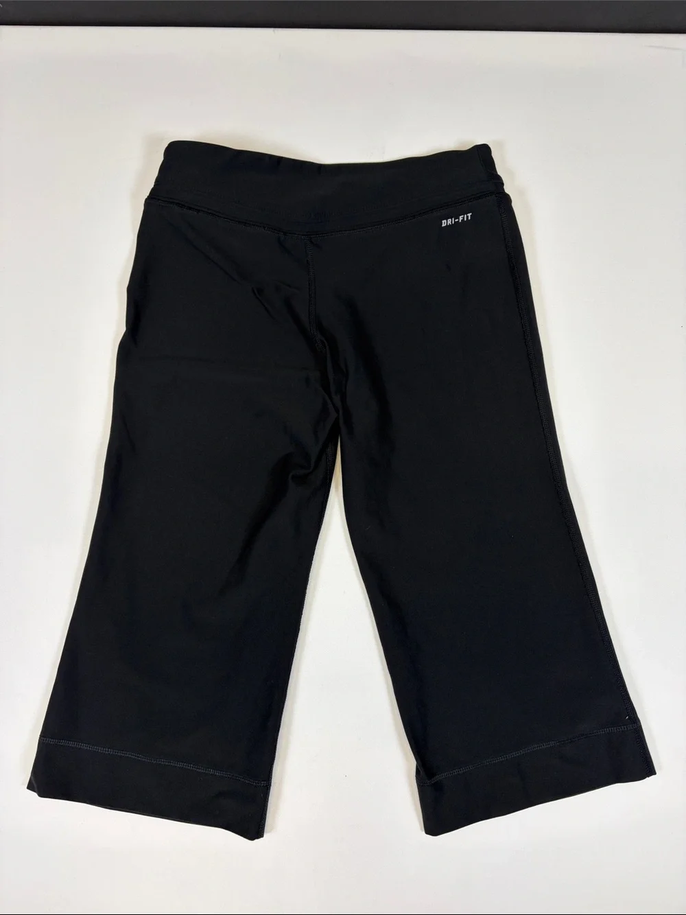 NIKE DRI-FIT CAPRI YOGA PANTS BLACK WOMENS SMALL